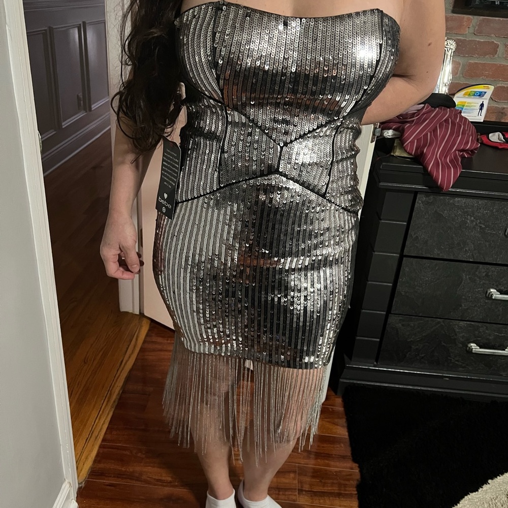 Small nice dress never worn